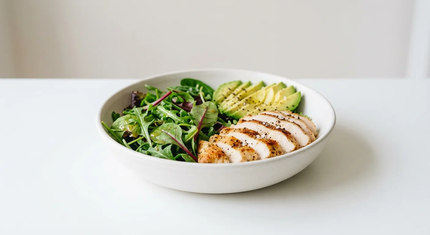 Pret A Manger Chicken and Avocado Salad, chicken and avocado salad in a wide bowl, nutrition and calories