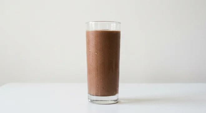 Pret A Manger Mocha Frappé, blended mocha frappé in a clear glass, nutrition and calories