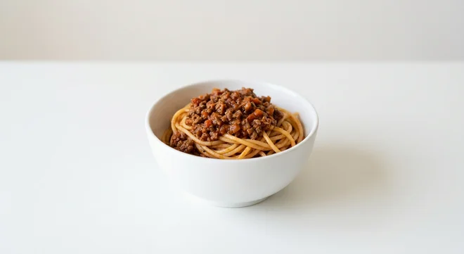Wetherspoon Children's Spaghetti Bolognese, spaghetti bolognese in a white bowl, nutrition and calories