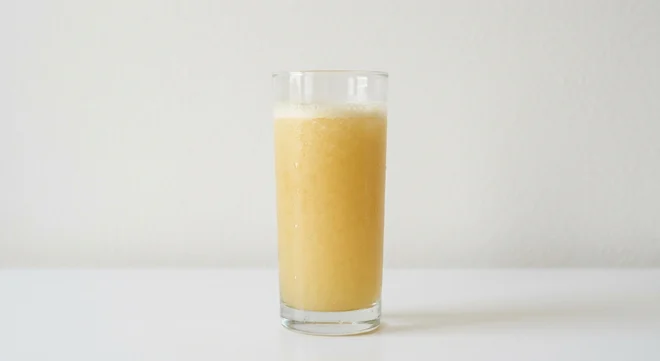 Frankie & Benny's Pineapple Juice, pineapple juice in a tall glass, nutrition and calories