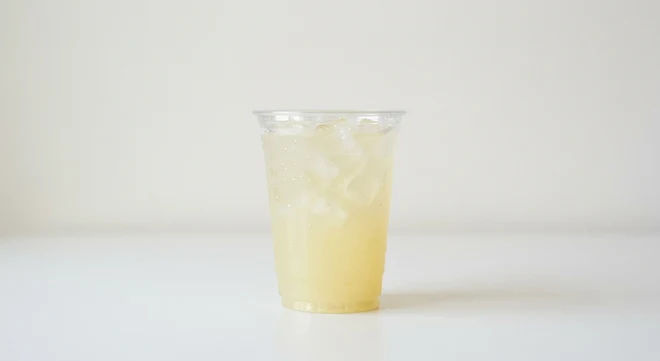 Starbucks US Lemonade (Grande), cloudy lemonade over ice in a clear cup, nutrition and calories