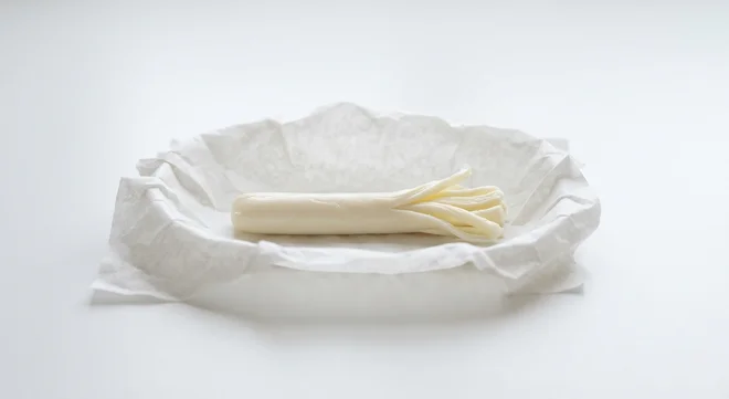 Starbucks US Organic Valley Stringles Mozzarella String Cheese, single unwrapped mozzarella string cheese stick, nutrition and calories