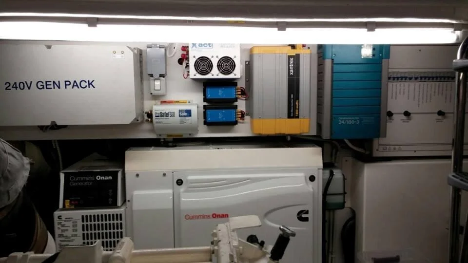 4785813
