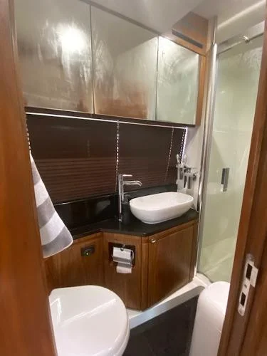8233506