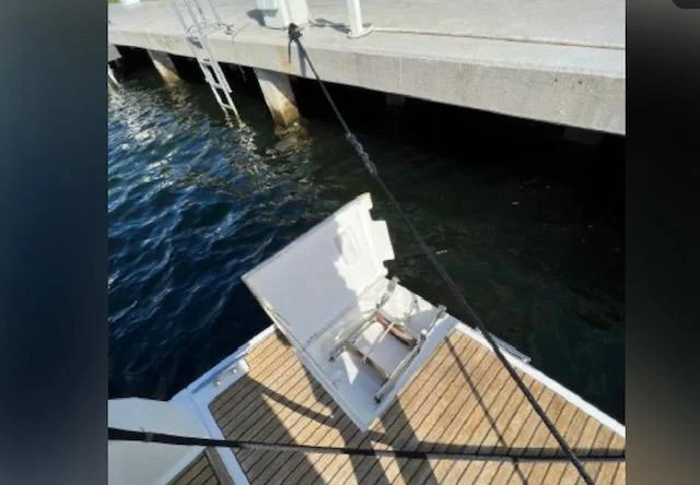 9033921