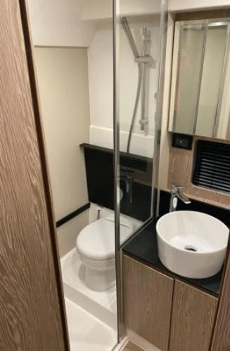 8584563