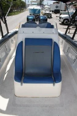 4943605
