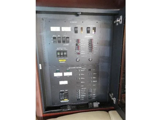 5157883