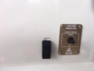 6381572