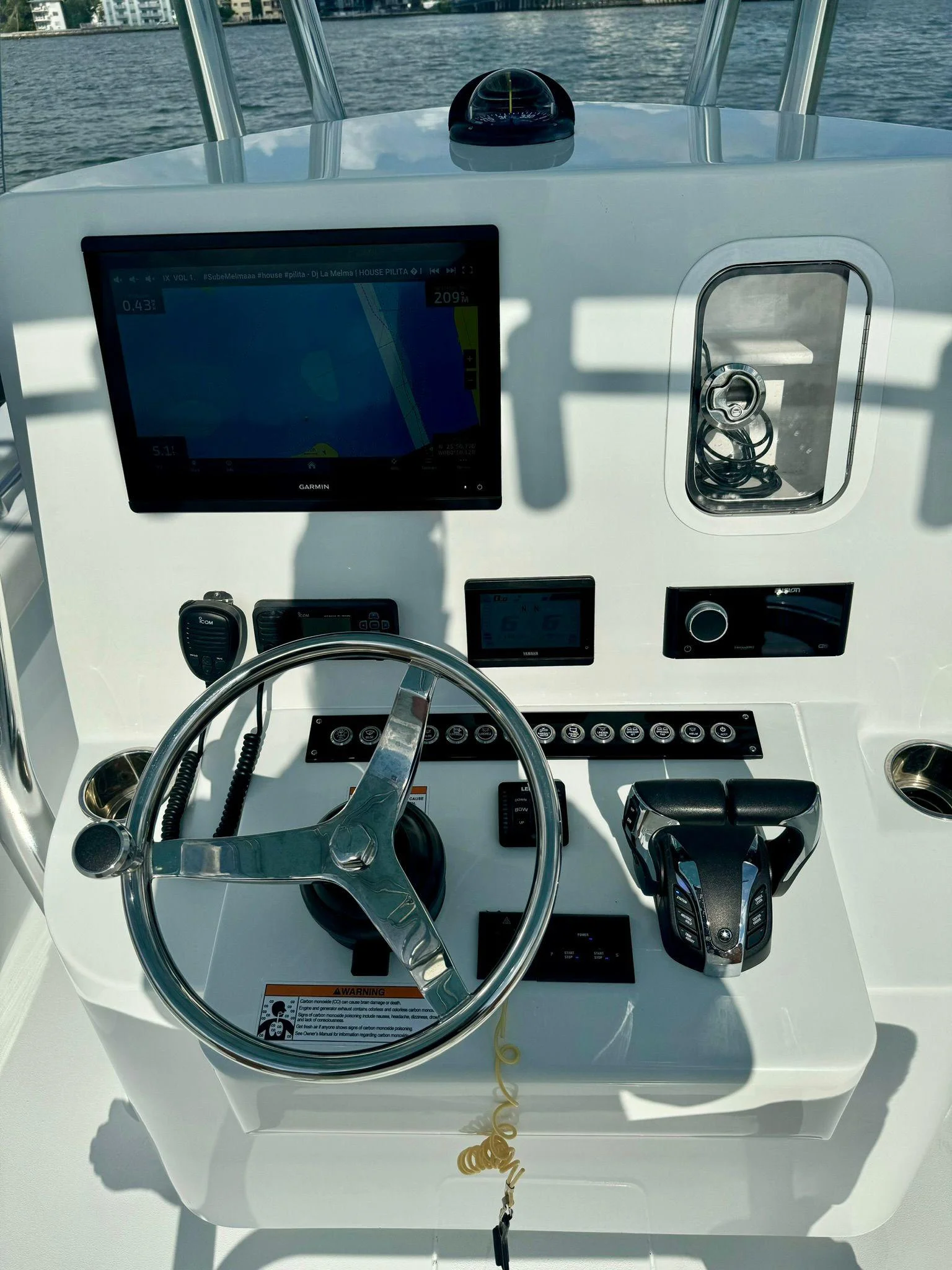 9607961