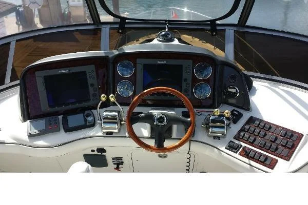 6772995