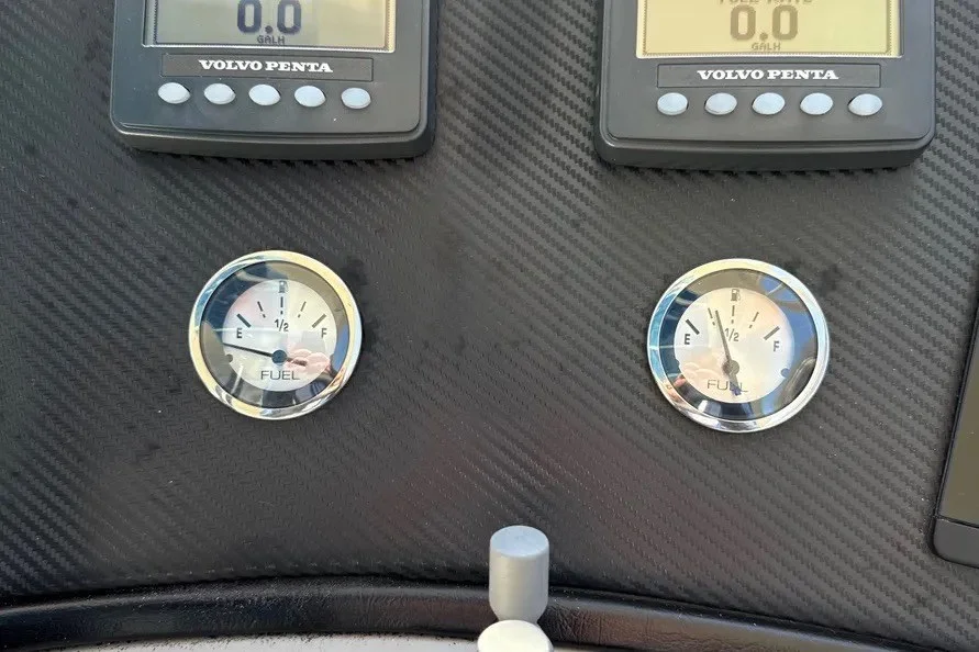 10336083