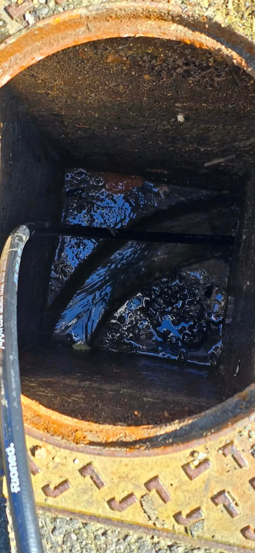 Remplacement pompe de relevage — intervention urgence Finistère HDE029