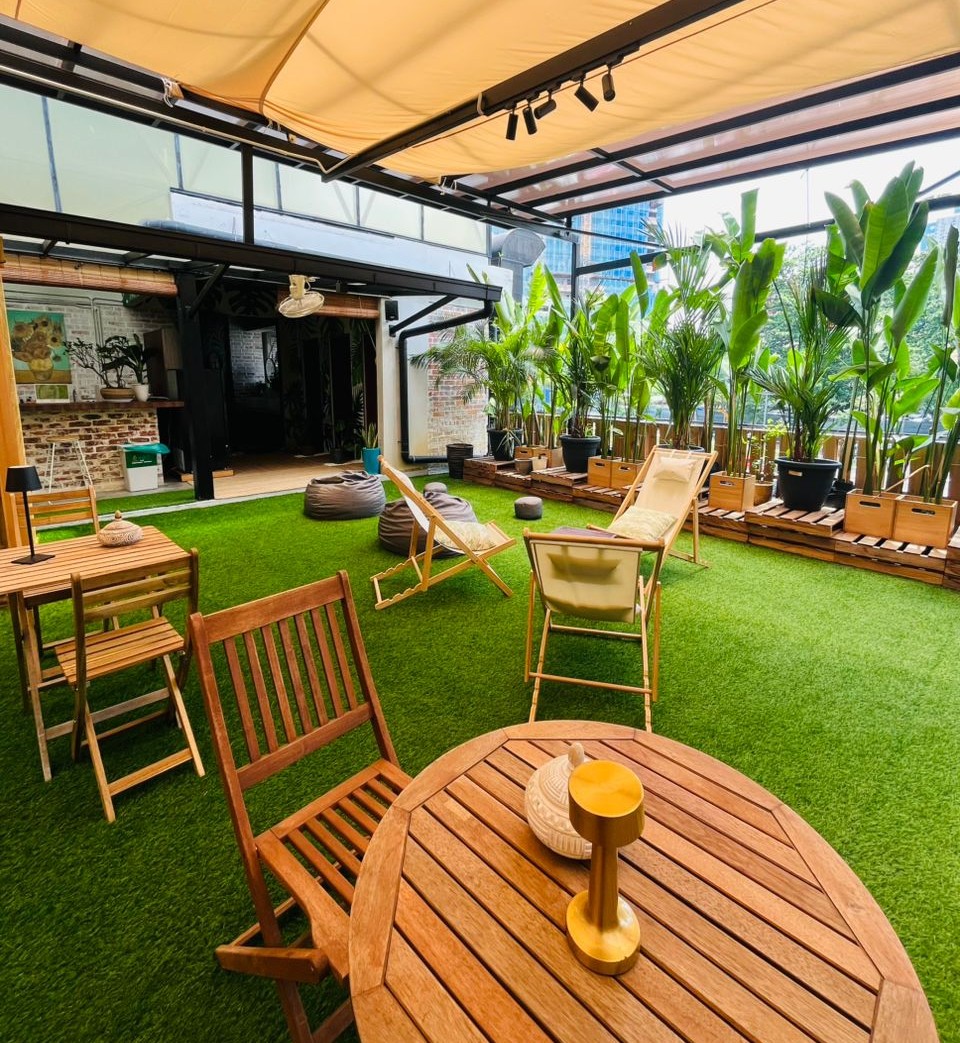 Contrast Garden area to relax