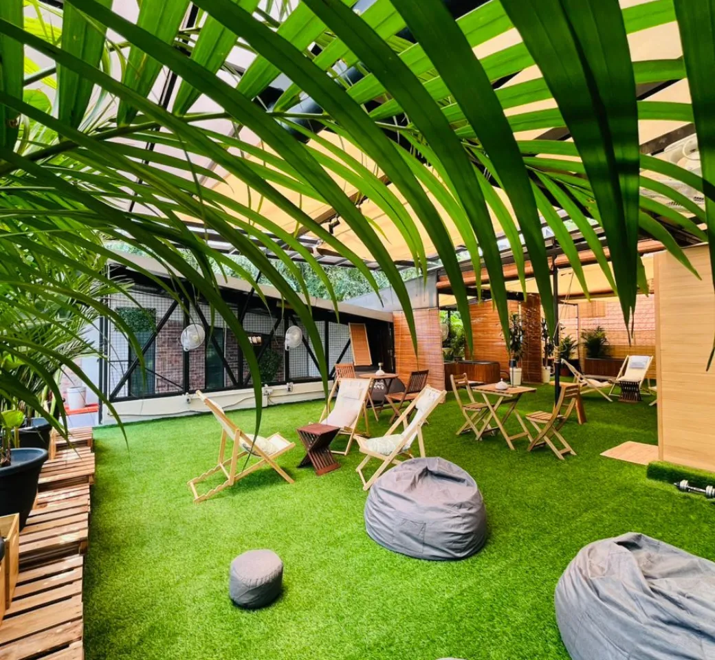 Beanbags and chairs on the contrast garden rooftop