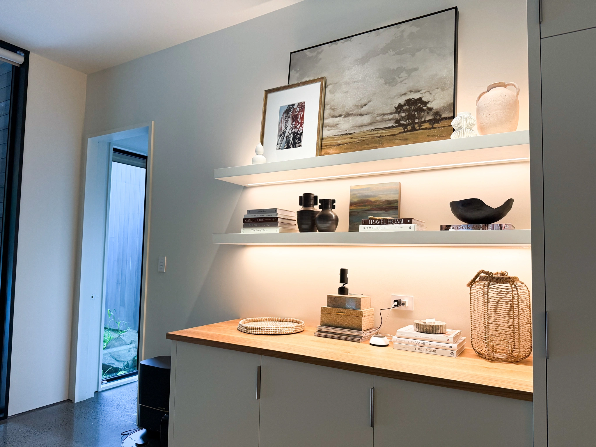 image of intelligent lighting system with undercabinet lighting installed by iQUARTERS