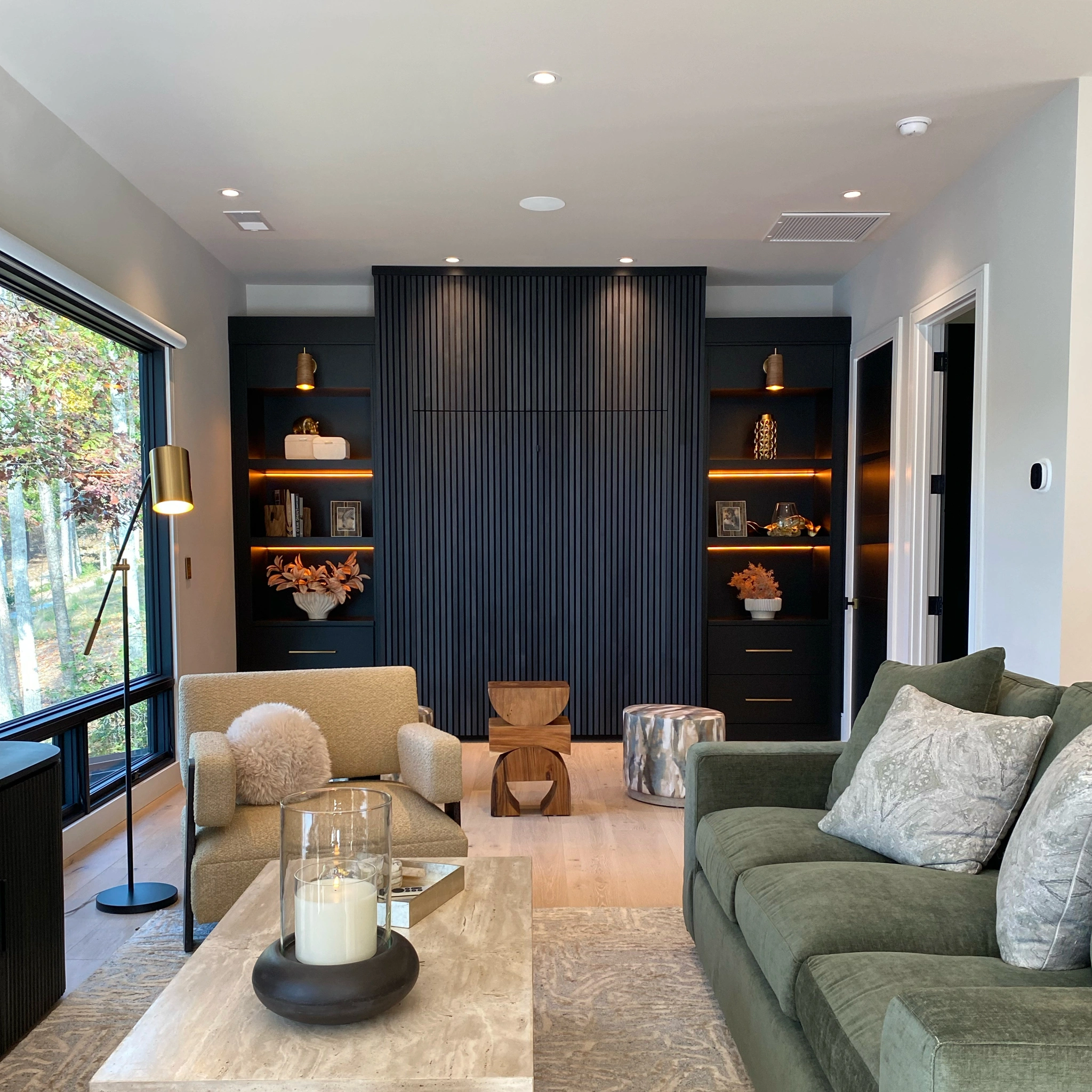 Modern living space featuring integrated intelligent lighting control
