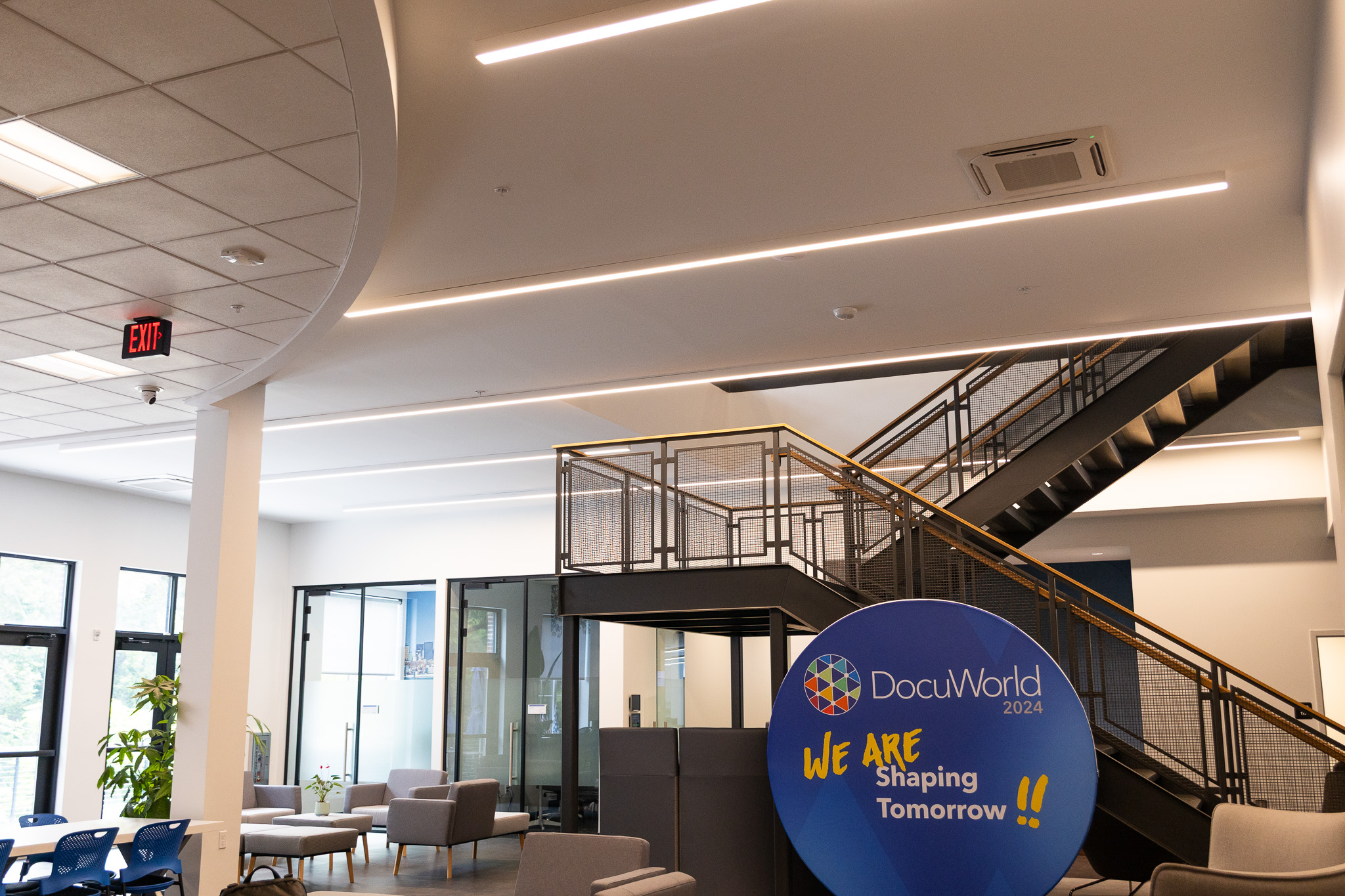 Luxury commercial meeting space with intelligent controls