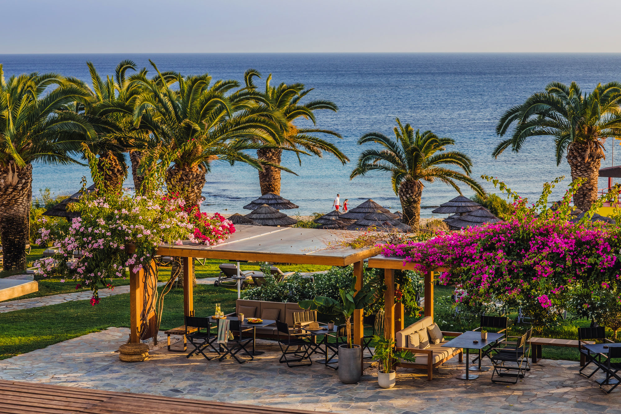 [background image] image of a welcoming reception area (for a automotive service).