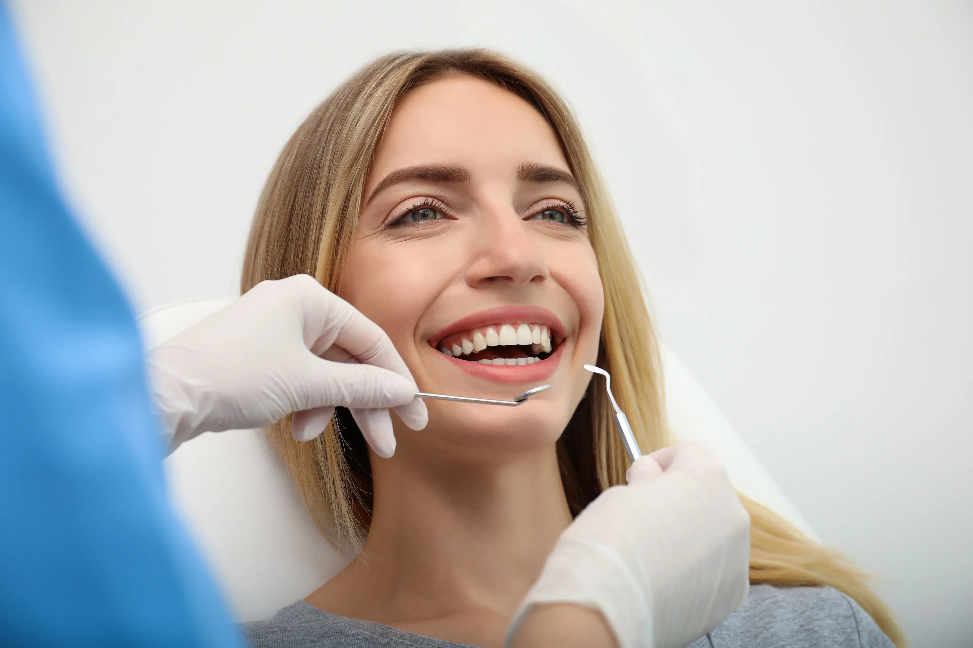 Cosmetic dentistry services including veneers and smile makeovers at Marvel Dental in Clifton NJ