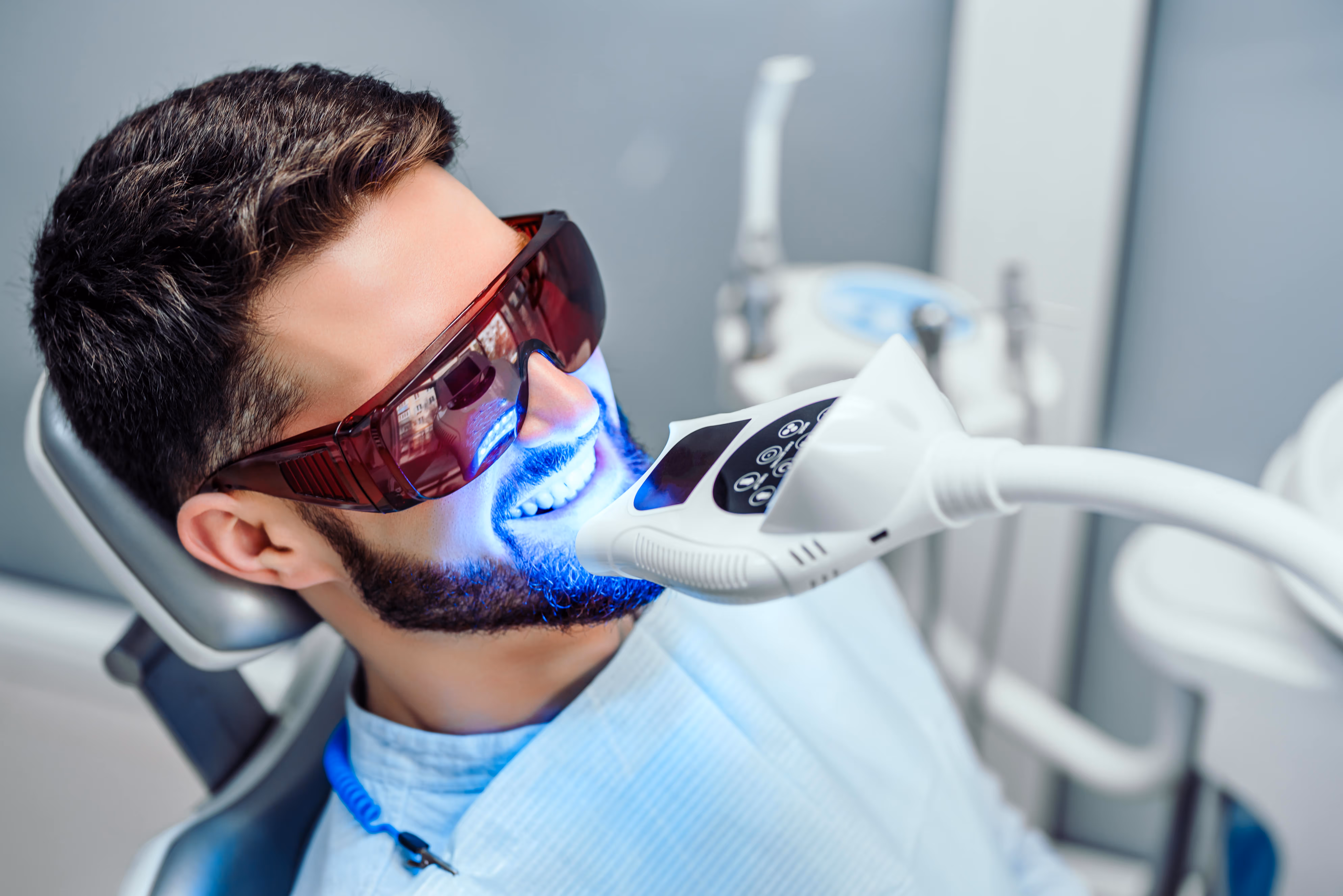 Zoom teeth whitening treatment in Clifton NJ at Marvel Dental