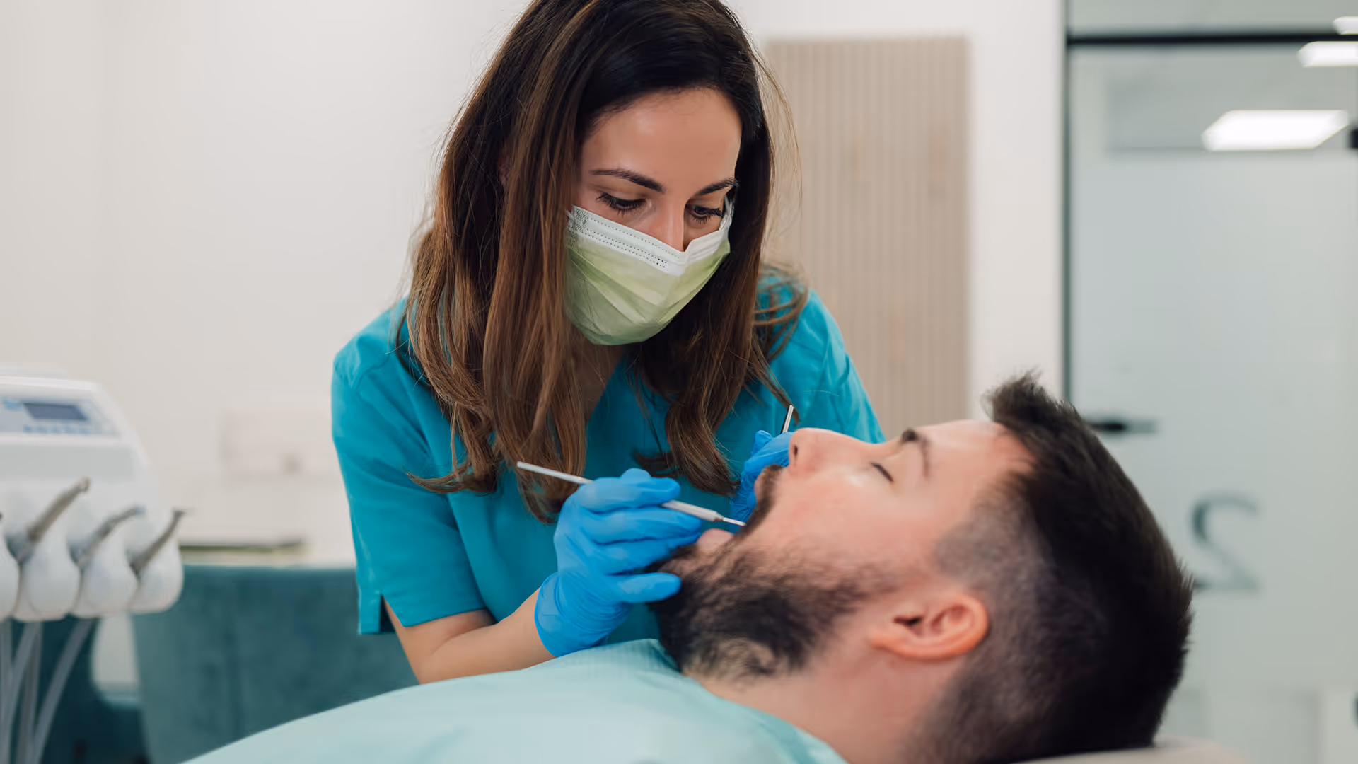 Arestin periodontal treatment in Clifton NJ applied after deep cleaning to treat gum infection