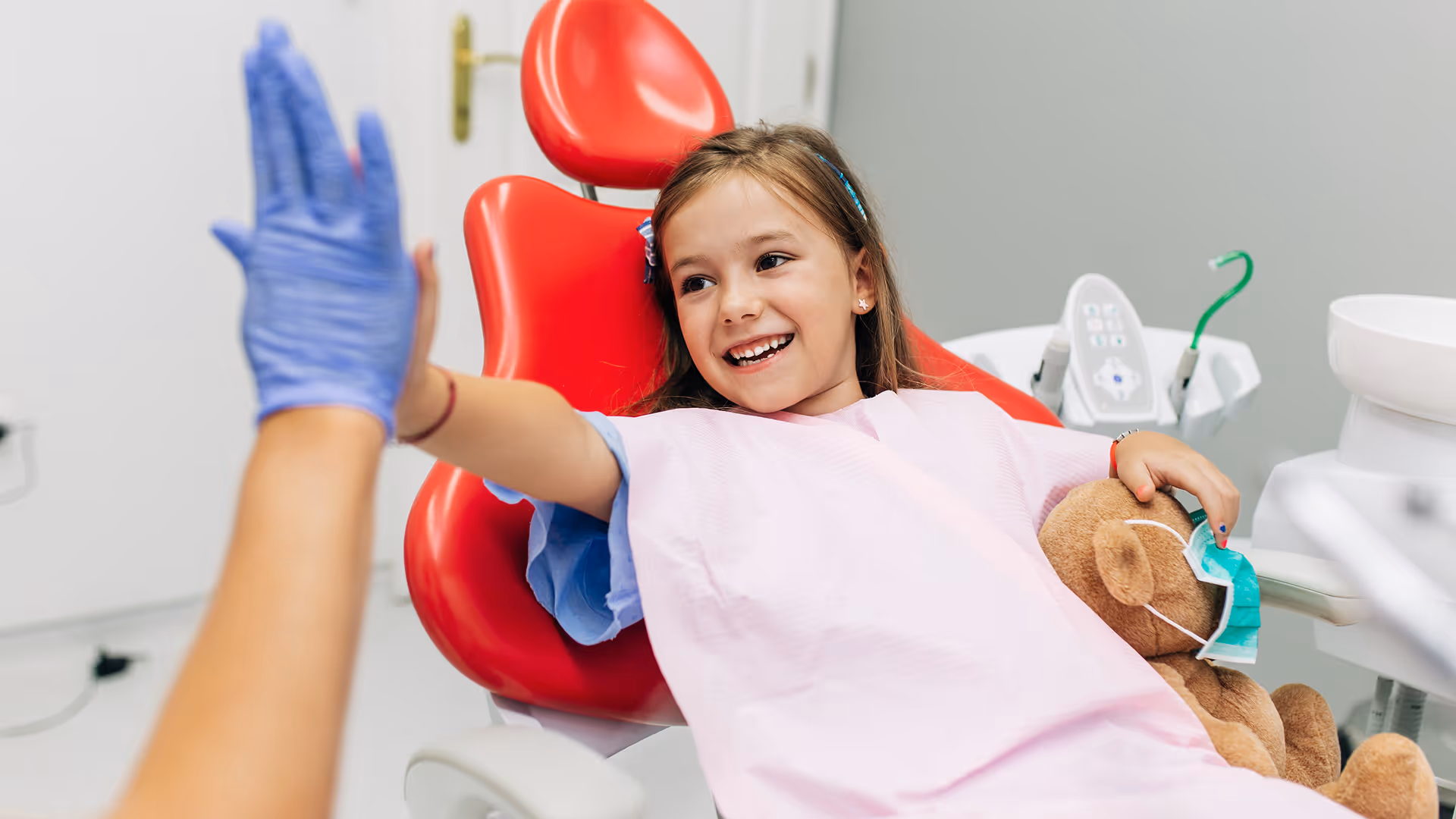 Children dental care in a comfortable and friendly environment