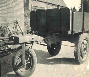 Historische driewielkar uit de beginjaren van Allemeersch