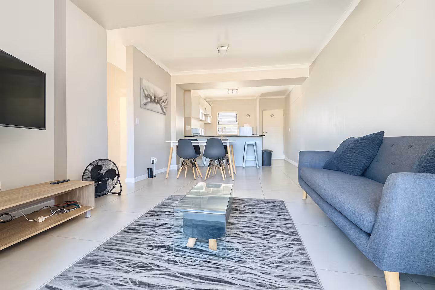 Cape on Coral Beach Apartment