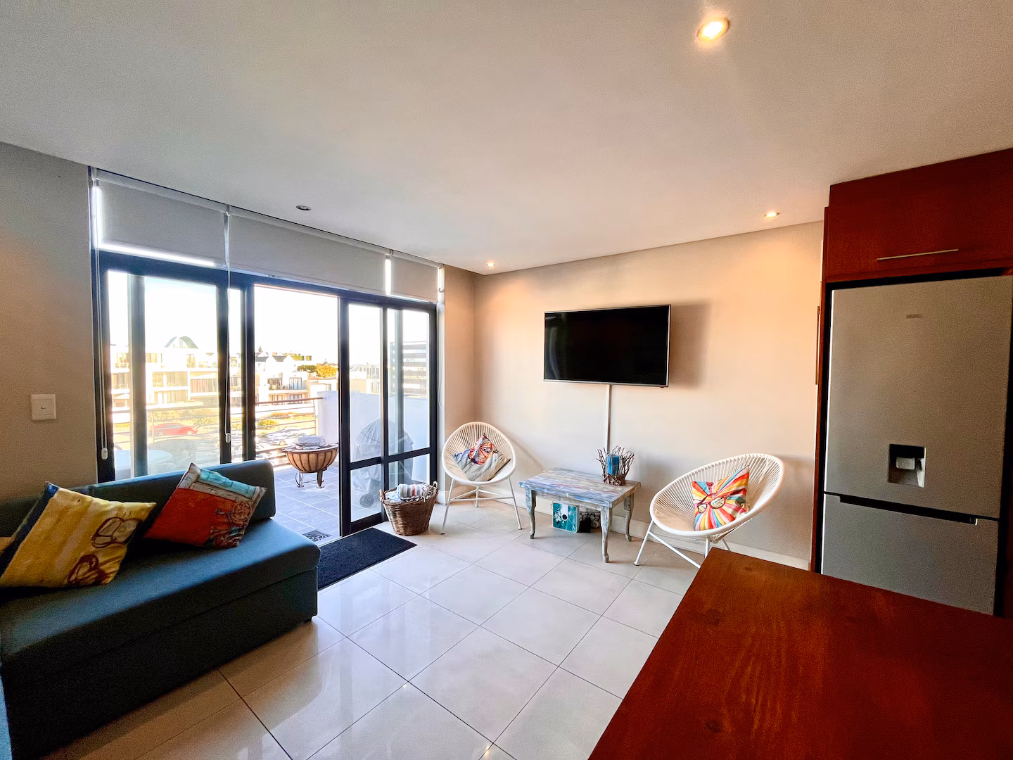 Eden on the Bay Beachfront Apartment