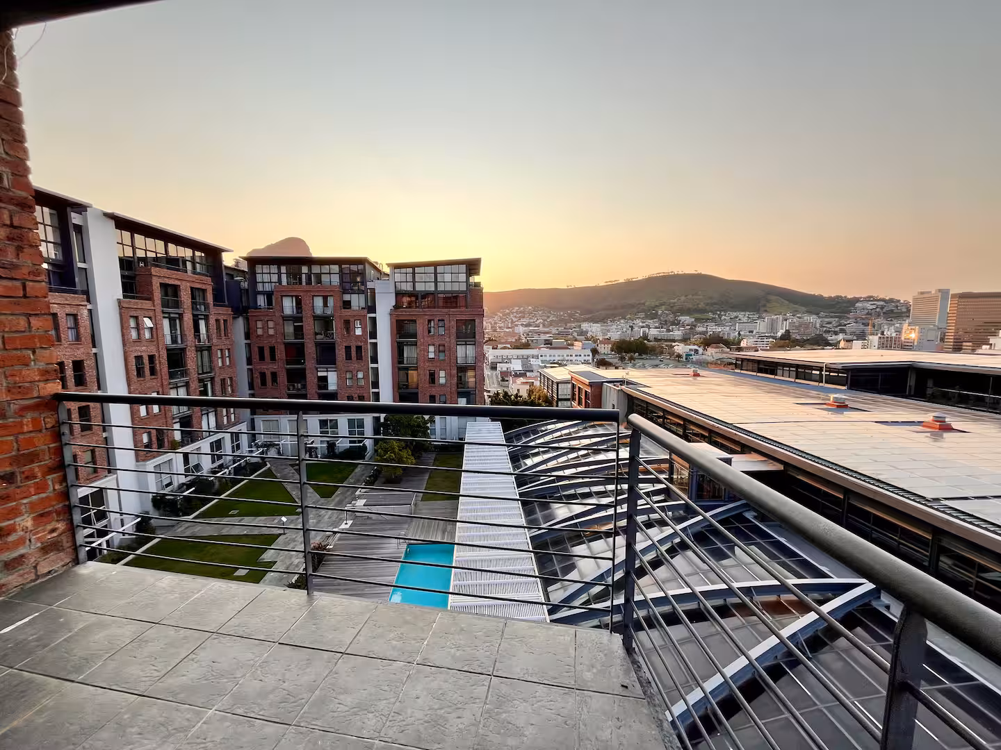 Wembley Square · Central Cape Town · Pool & Gym