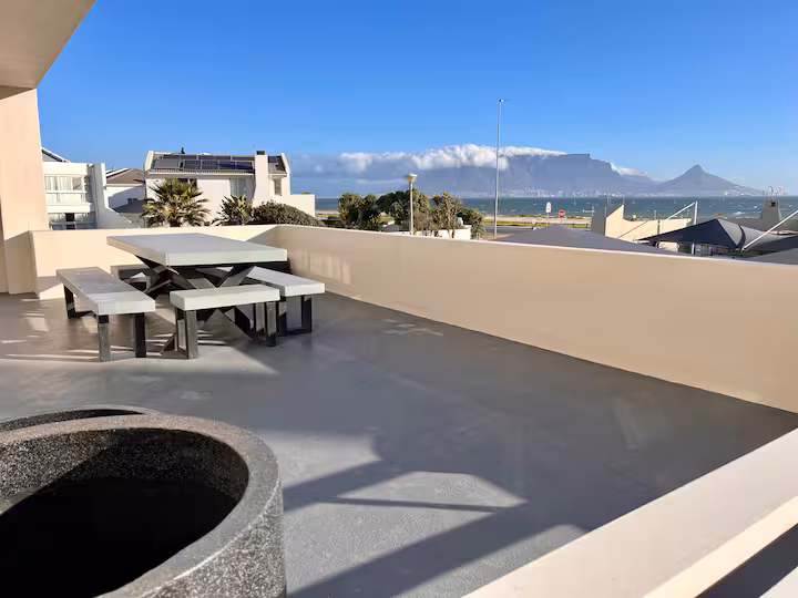 Oceanview Apartment · Balcony · Steps to Kite Beach