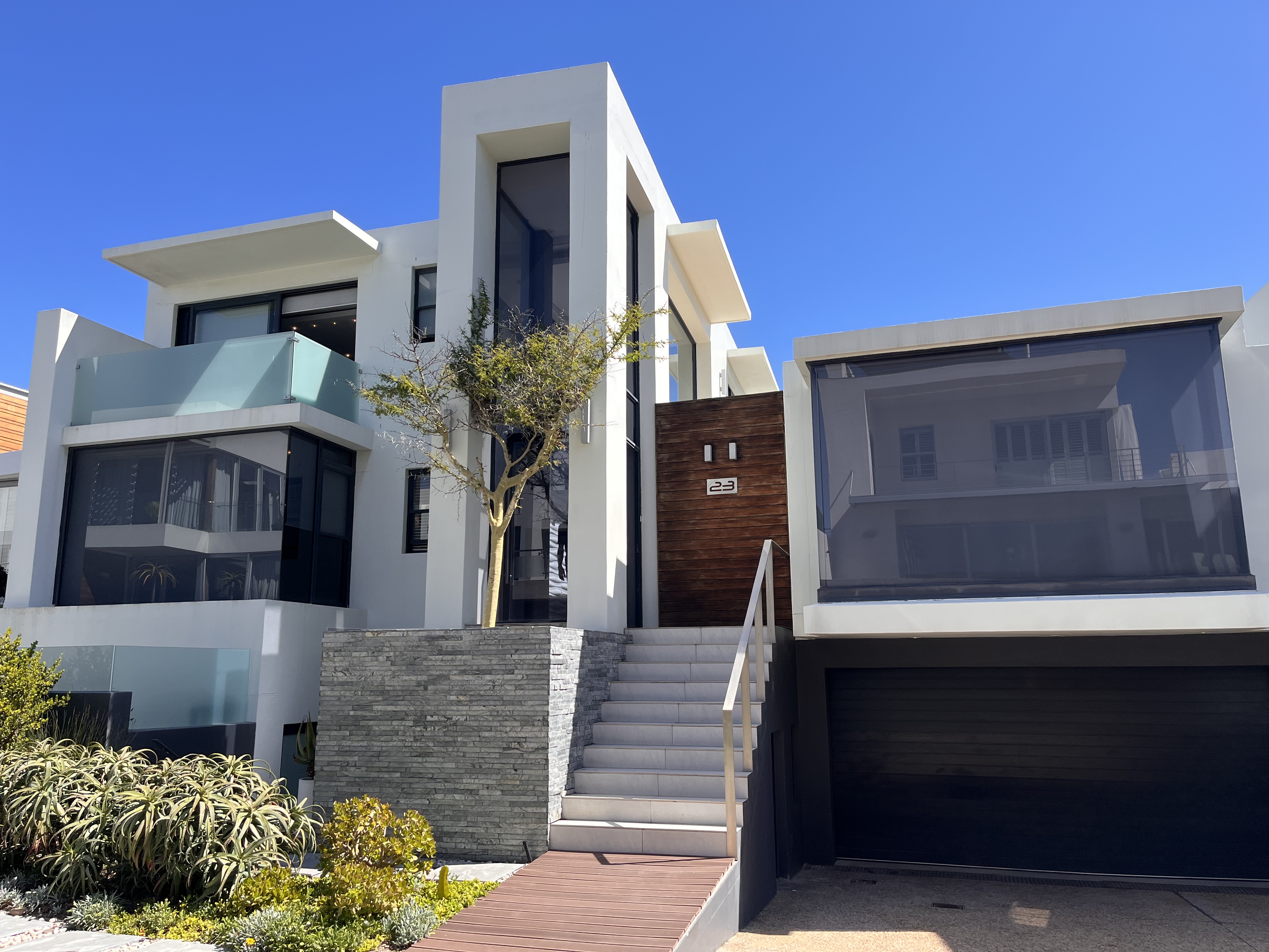 Luxury Beachfront Villa | Big Bay