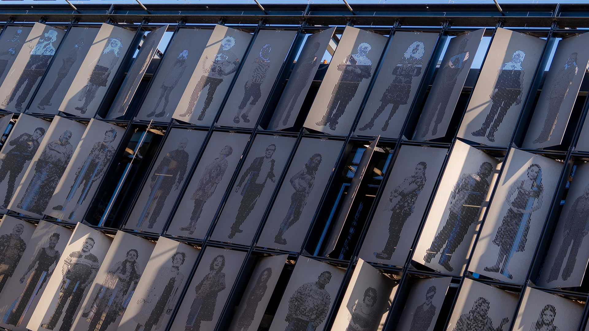 pivoting portrait sunshades
