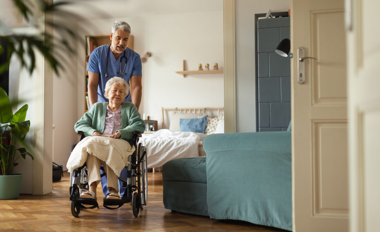 How much does Medicare pay for a skilled nursing facility?