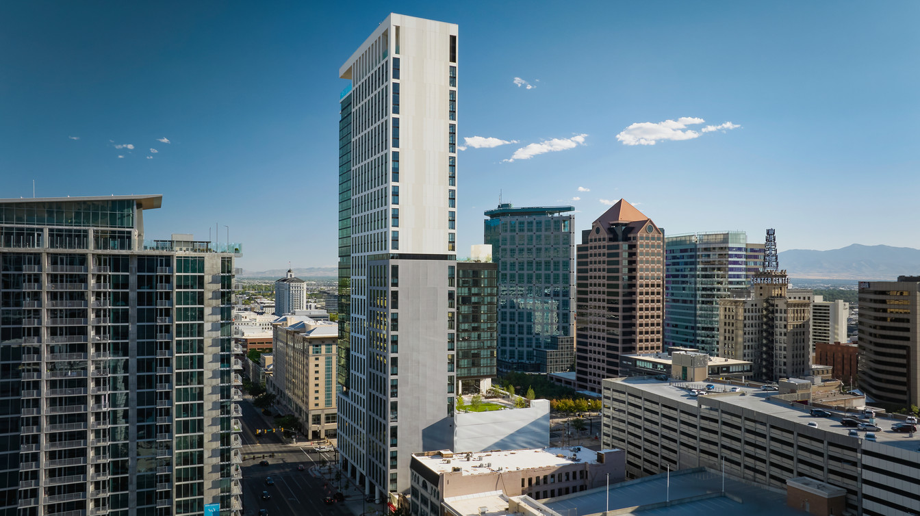 Utah's New Tallest Tower Soars Over City, Tracking Air Quality in Real Time