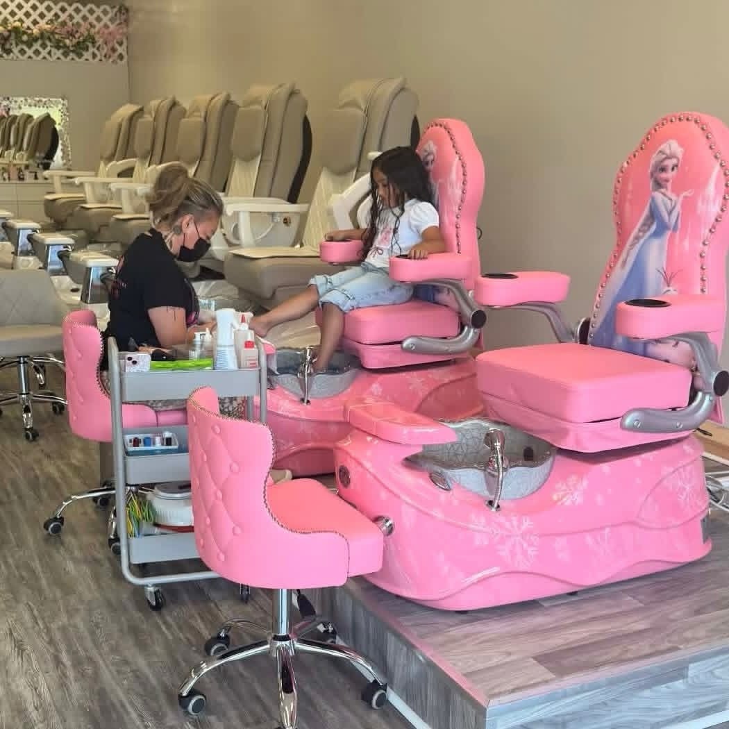 An image of a kids pedicure being done