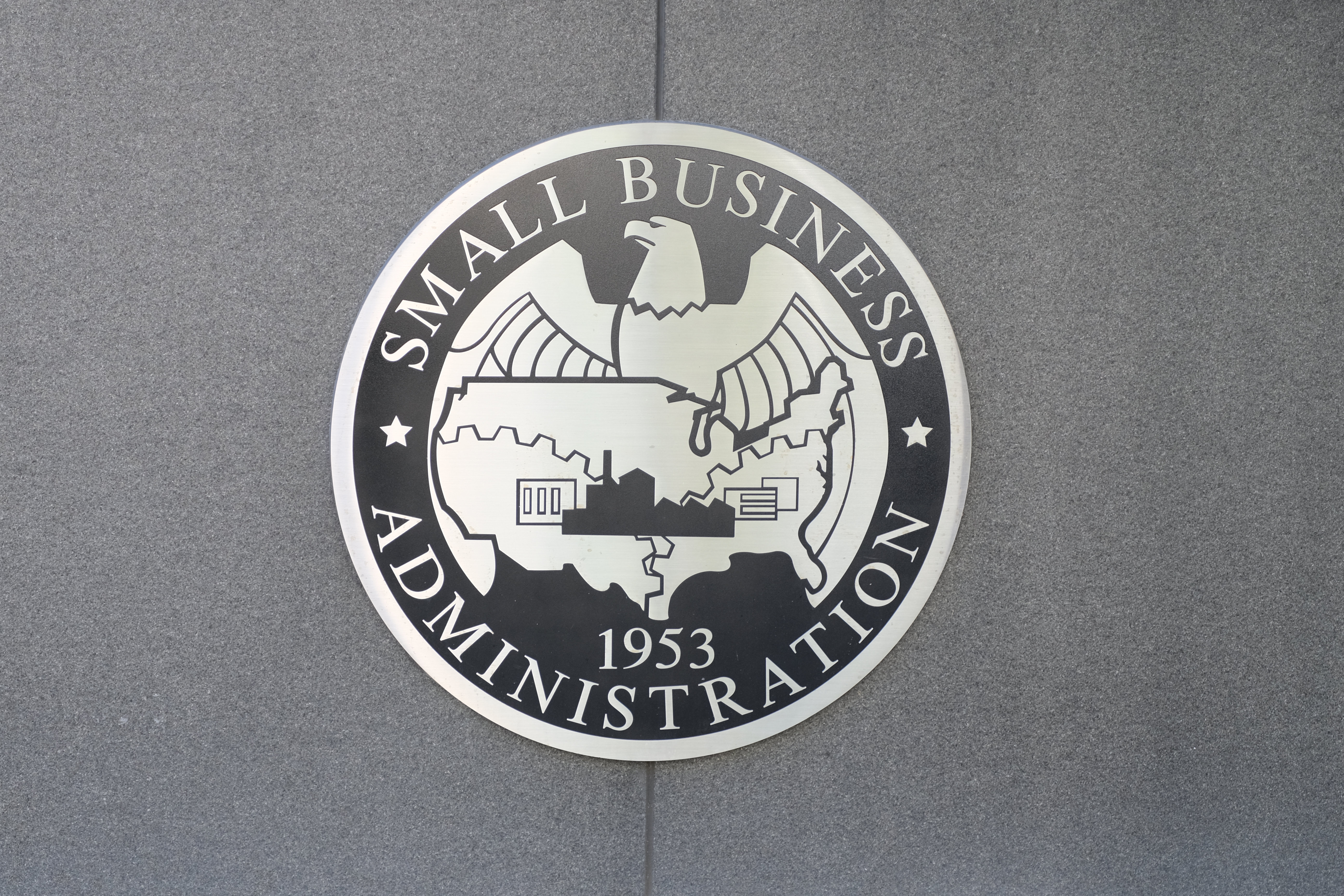 NSBA and SBA's Office of Advocacy support the DOL's proposed joint employer rule, arguing that a clear, consistent standard will help small businesses navigate labor compliance with confidence.