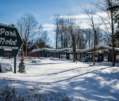 The Park Motel & Cabins