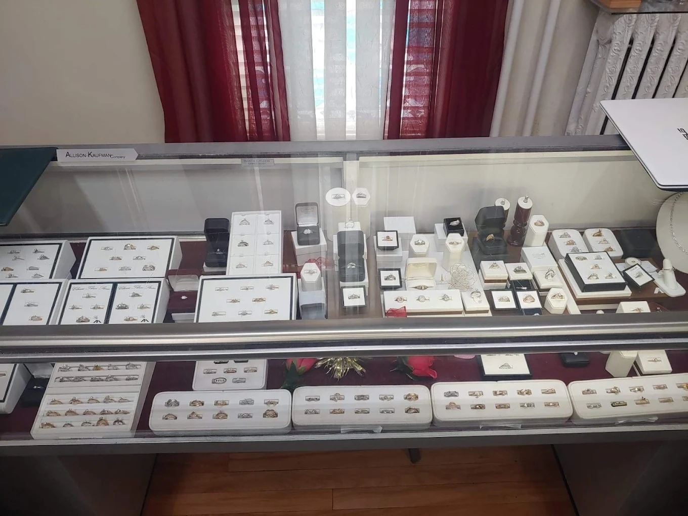 Fellion's Diamond Center