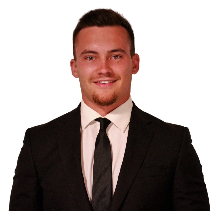 [headshot] image of customer (for a real estate tech)