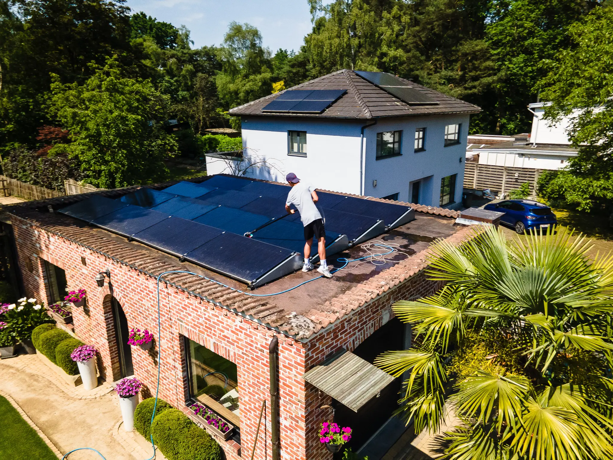 Glazenwassen en zonnepanelen reinigen bij in Zoersel