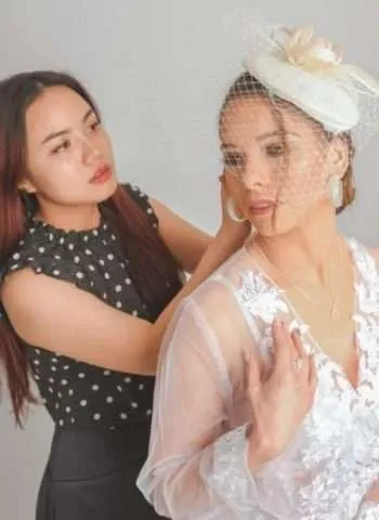 image of hair styling tools