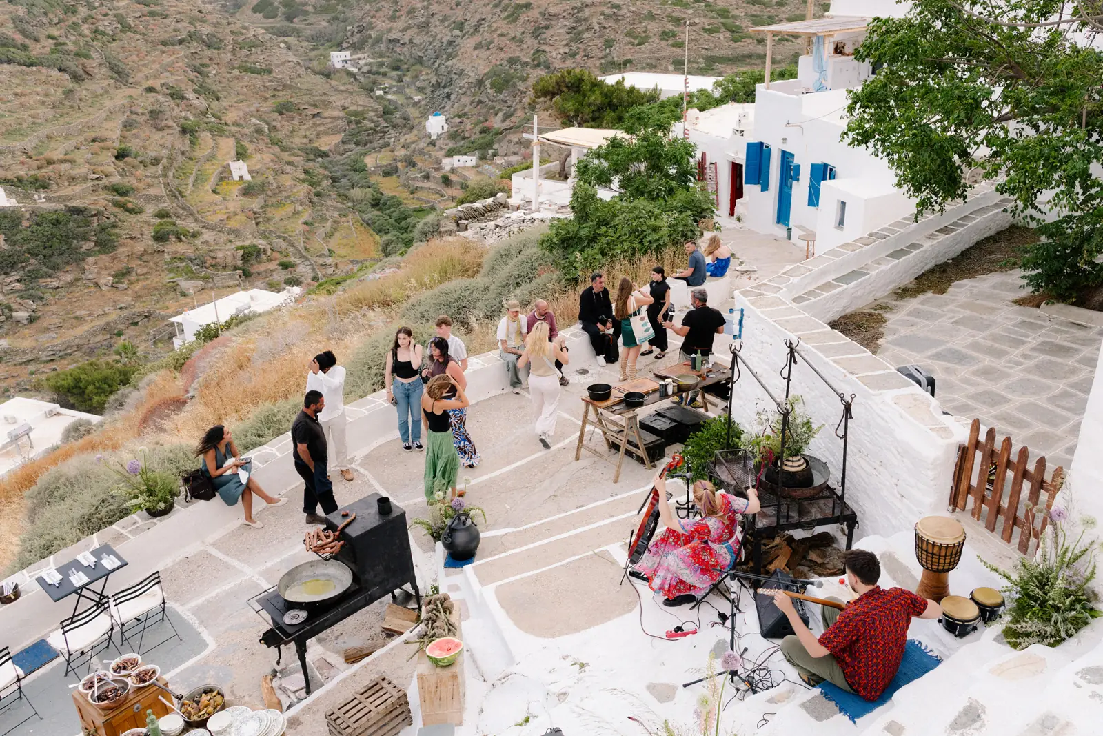Sifnos Private Cruise & Nomadic Dinner at Loggia Sifnos