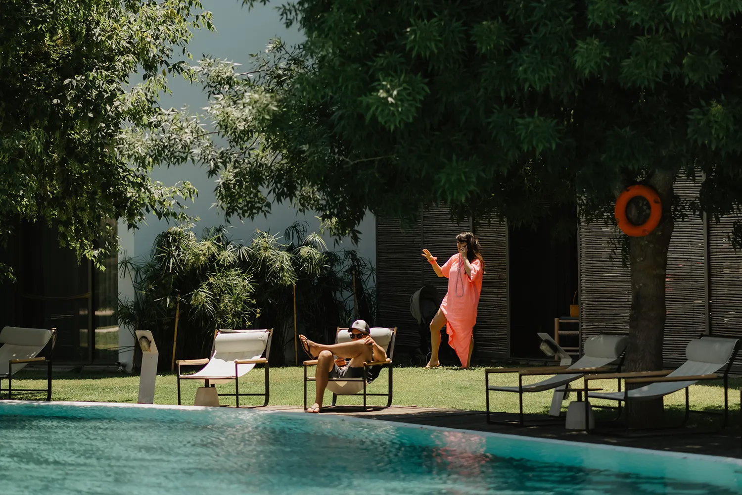 High-brow architecture for low-maintenance humans who prefer to get married in Greece without the "wedding factory" fluff.