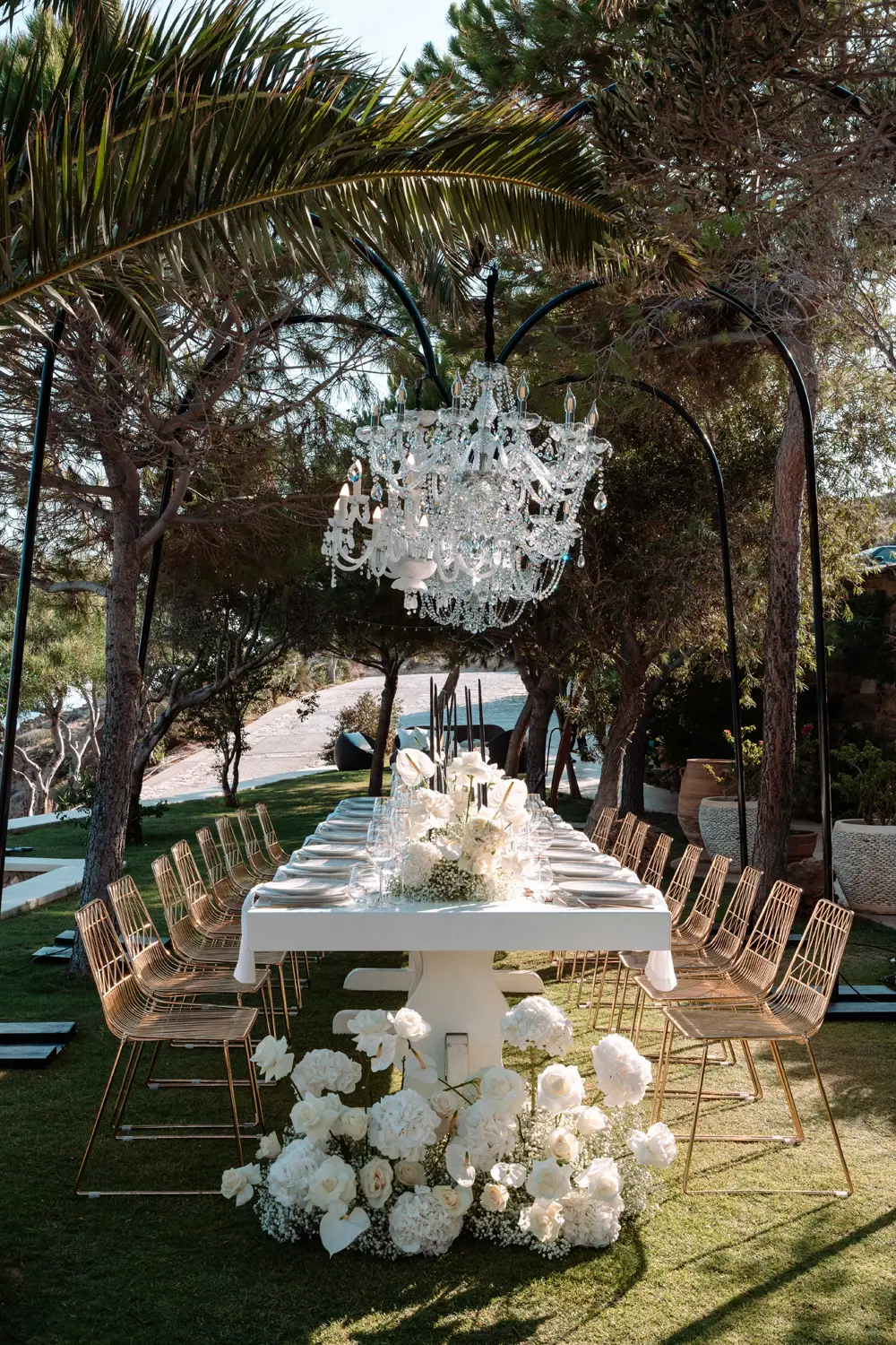 Cycladic Gem Luxury Villa Modern Micro-Wedding