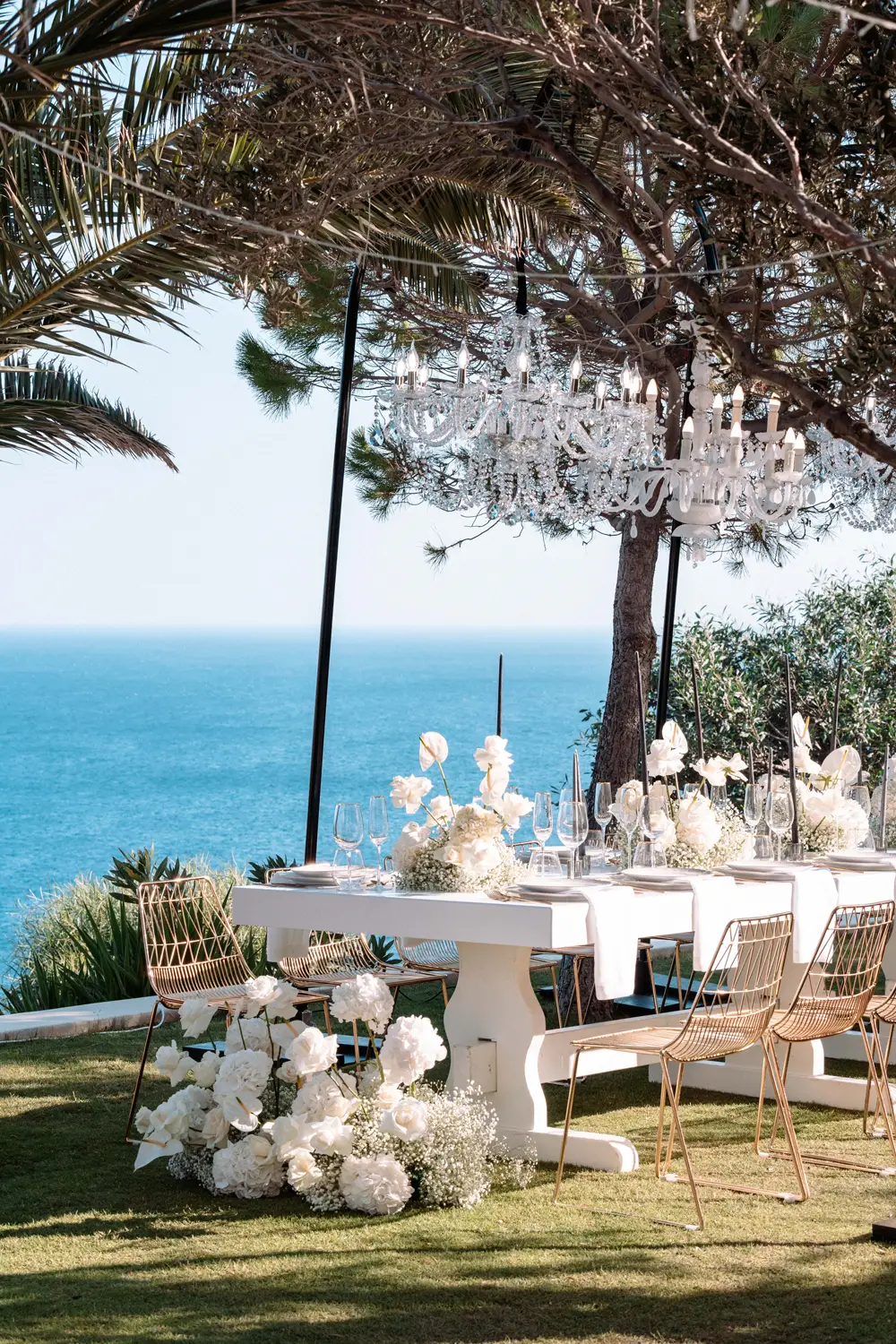 Cycladic Gem Luxury Villa Modern Micro-Wedding