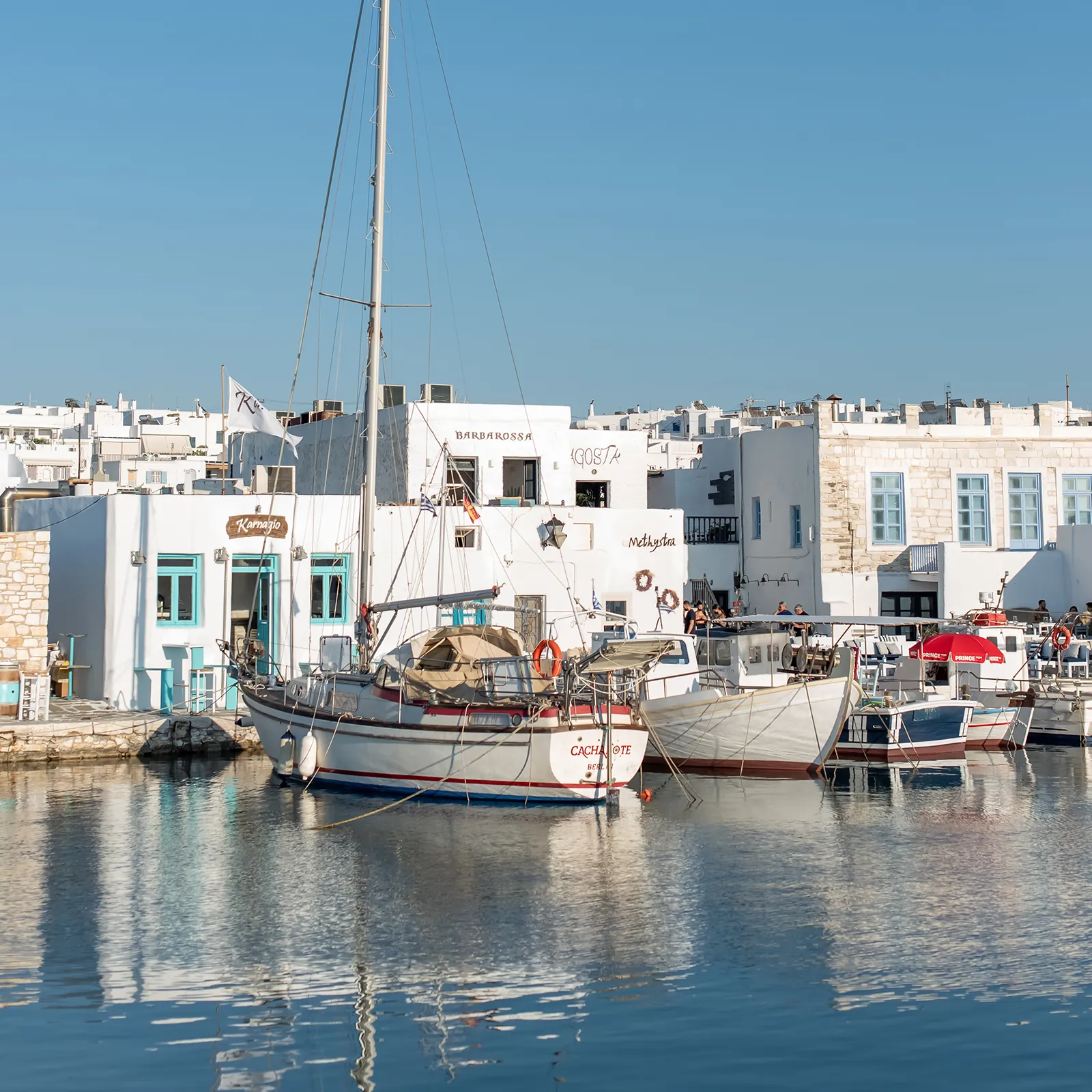 We read every Greek Wedding Thread on Reddit so you don’t have to: An expert’s take on your questions. 