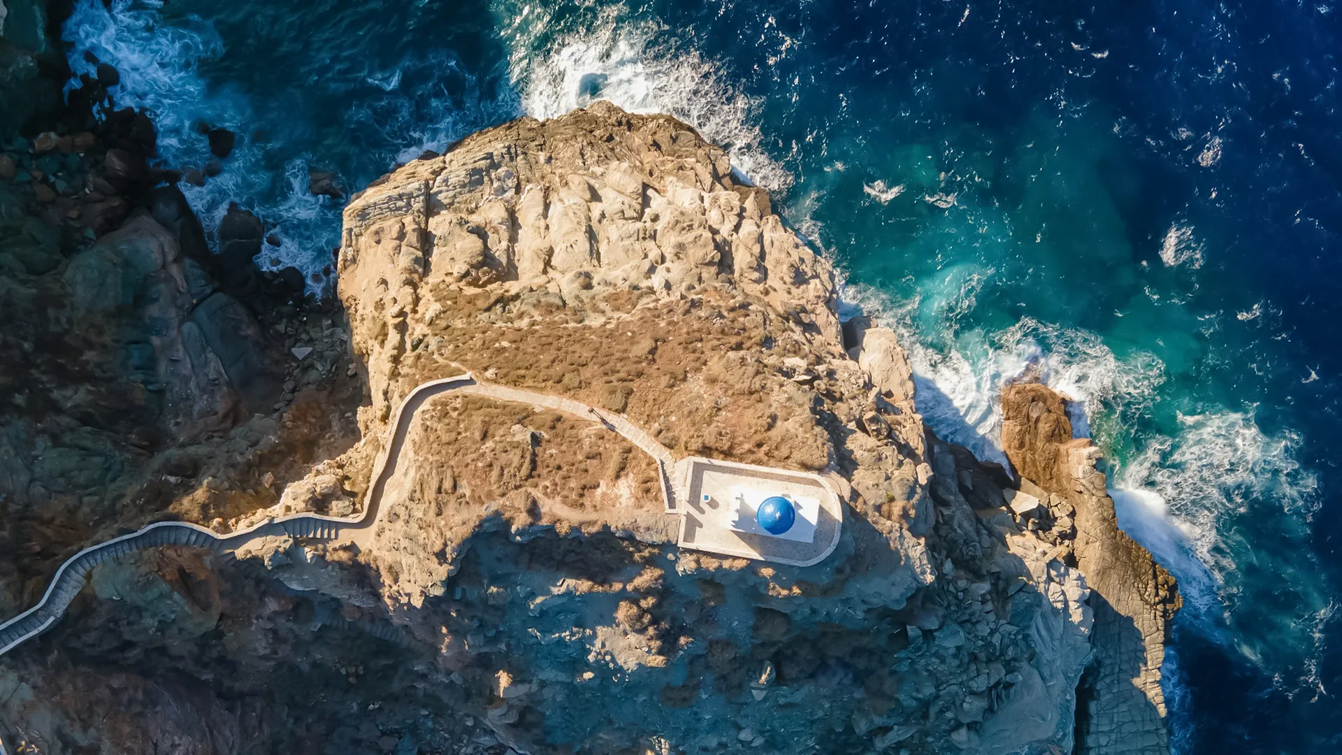 Decoding the Discreet Appeal of Sifnos: Raw Aegean Landscapes, Effortless Restraint, and Zero Showmanship.