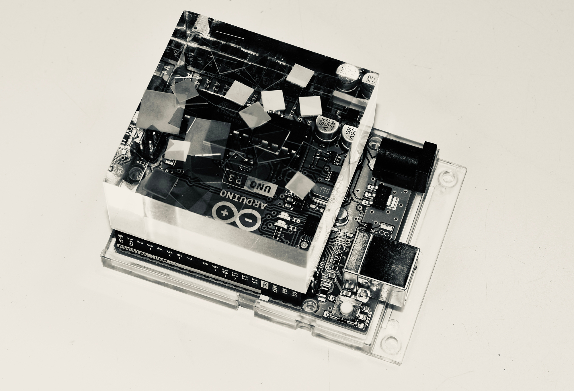 Lateral Heat Spreading for High-Performance Electronics